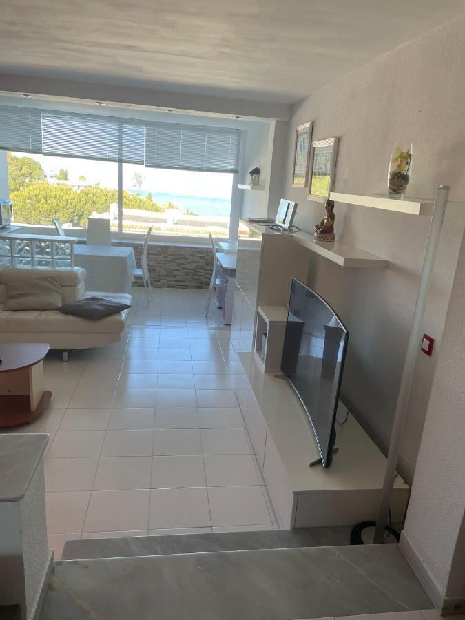 Precioso Estudio En Zona Residencial Miraflores Malaga Exterior photo