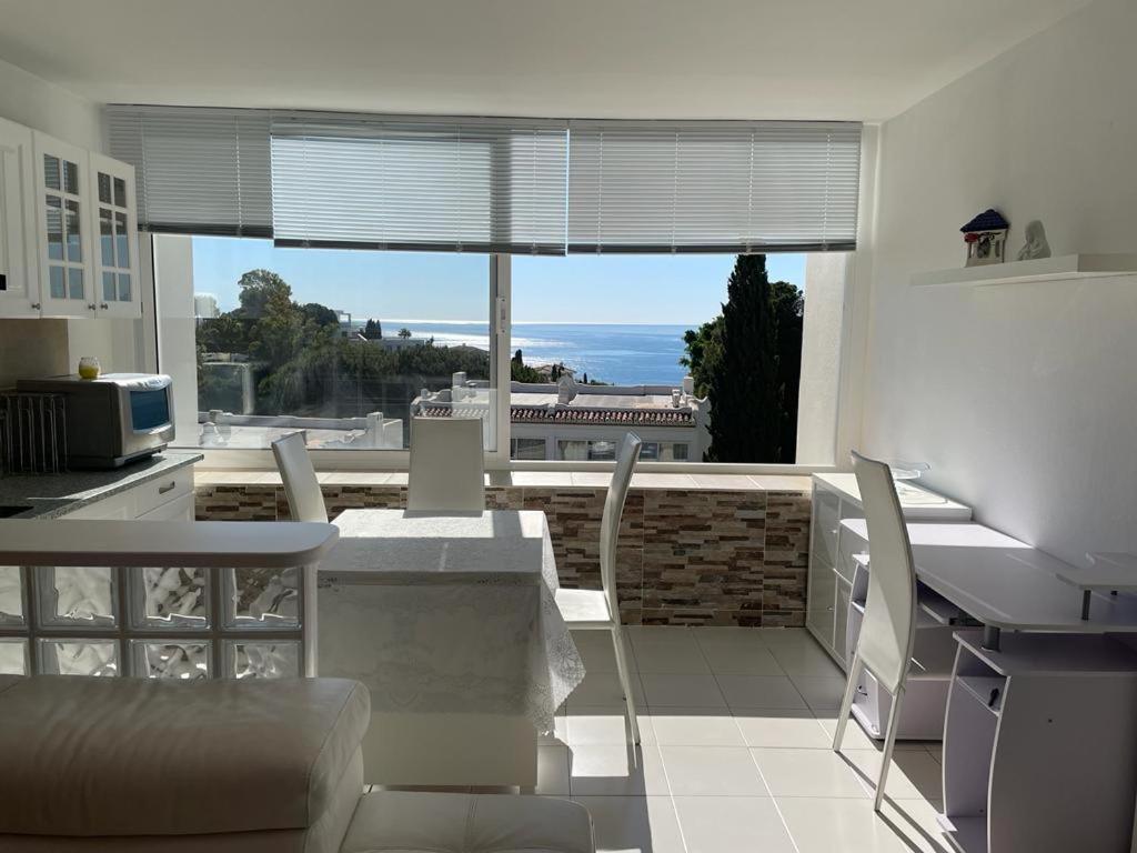 Precioso Estudio En Zona Residencial Miraflores Malaga Exterior photo