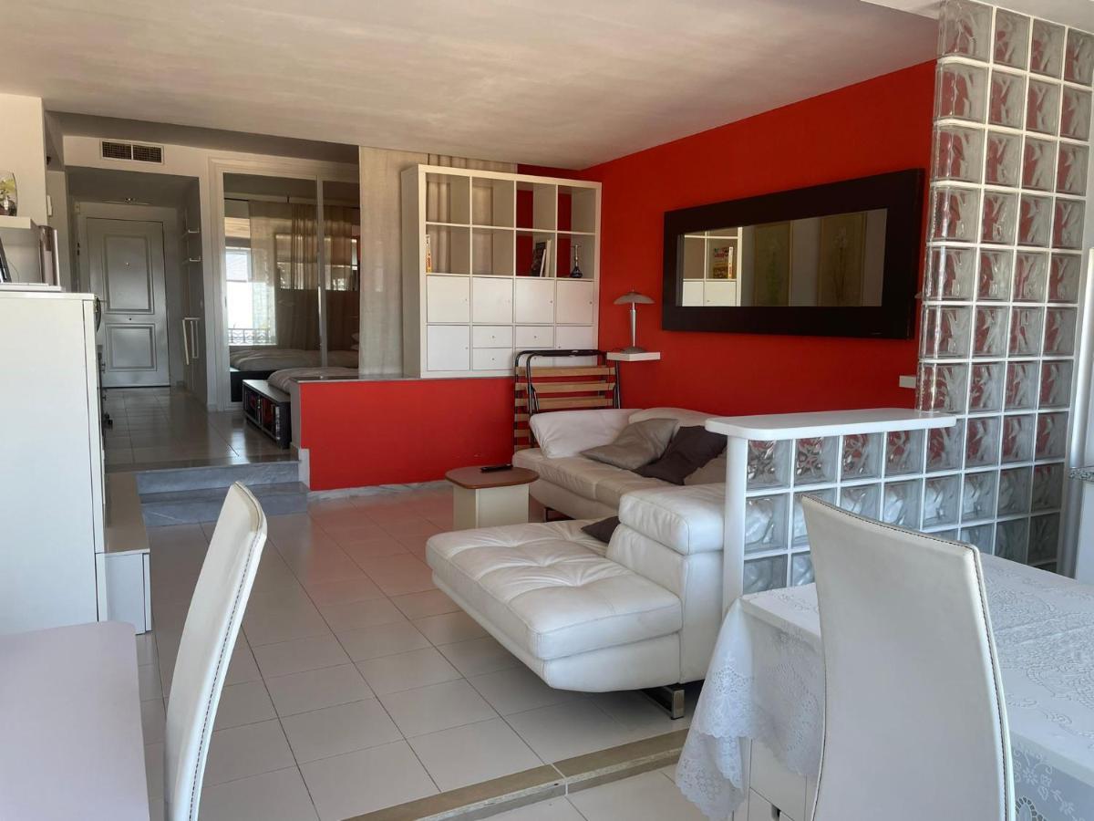 Precioso Estudio En Zona Residencial Miraflores Malaga Exterior photo