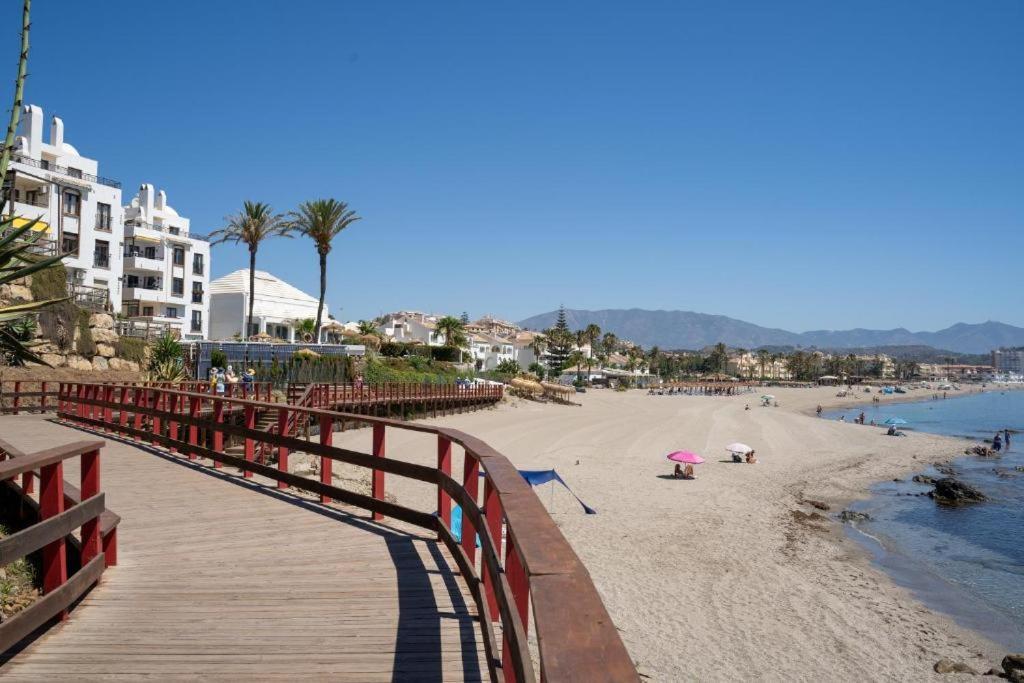 Precioso Estudio En Zona Residencial Miraflores Malaga Exterior photo