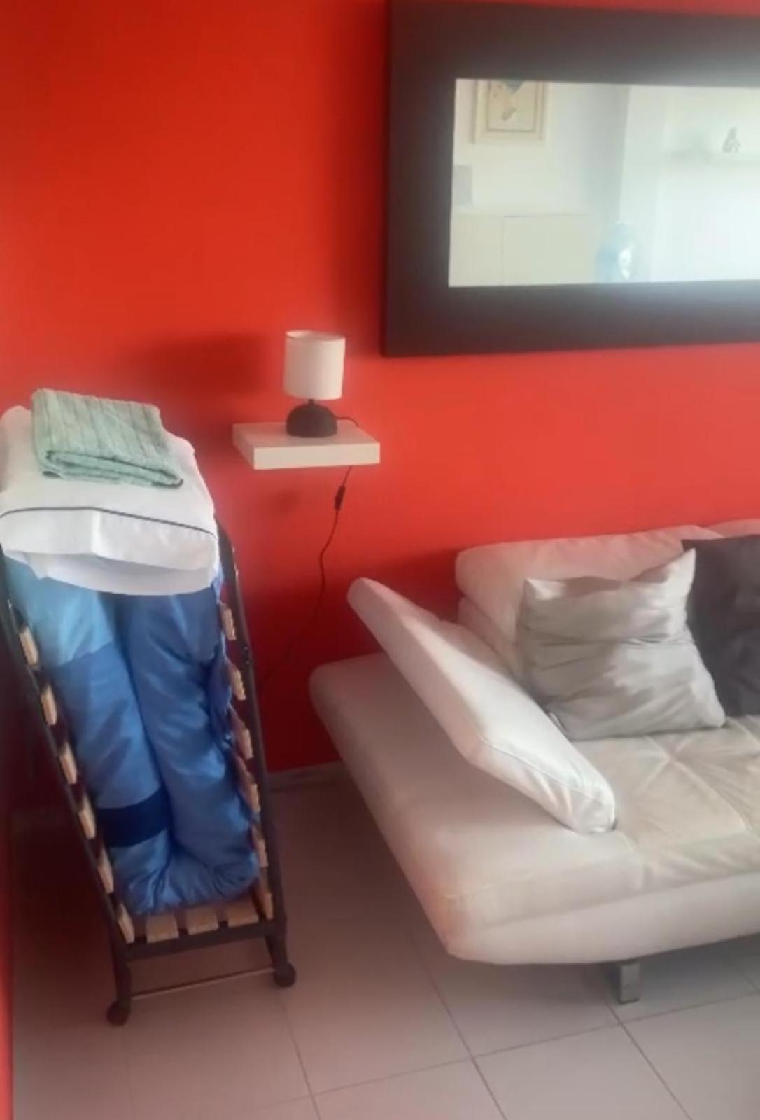 Precioso Estudio En Zona Residencial Miraflores Malaga Exterior photo